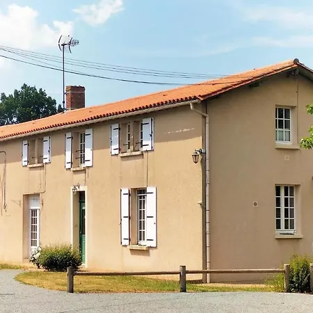 La Libaudiere Hebergements Insolites Et D Hotes 3*