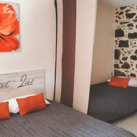 La Libaudiere Hebergements Insolites Et D Hotes 3* Pouzauges