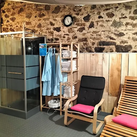Bed & Breakfast La Libaudiere Hebergements Insolites Et D Hotes 3*