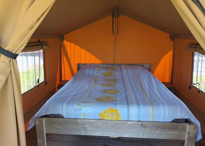 La Libaudiere 3* プゾージュ